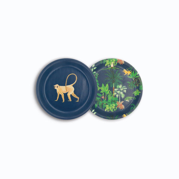 Croco Wild round coaster tray with jungle illustrations of monkeys and lush greenery – premium birch wood, 11 cm diameter.