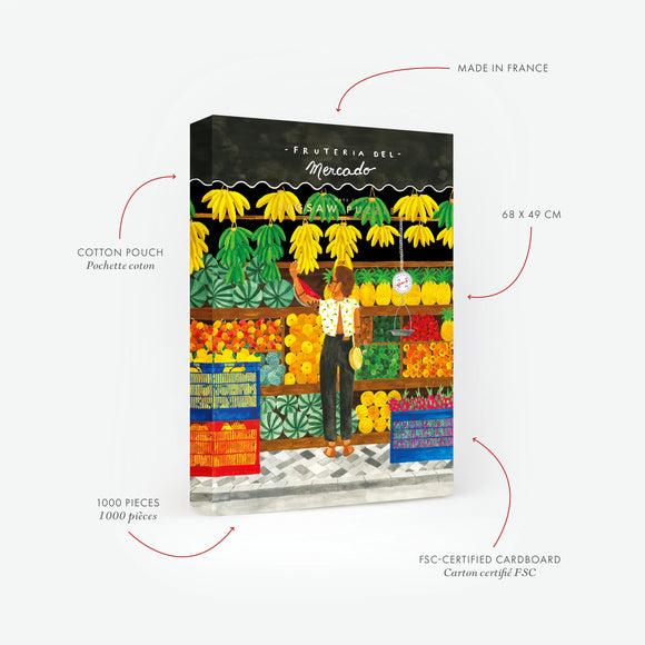Technical features of the Fruteria del Mercado 1000-piece puzzle. Showcases the 68x49 cm dimensions and included cotton storage bag. The colorful illustration displays a vibrant Spanish fruit market stall filled with tropical fruits.